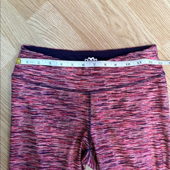Maurices Pink and Purple Capris with Stretchy Athletic Fabric - Picture 8 of 12